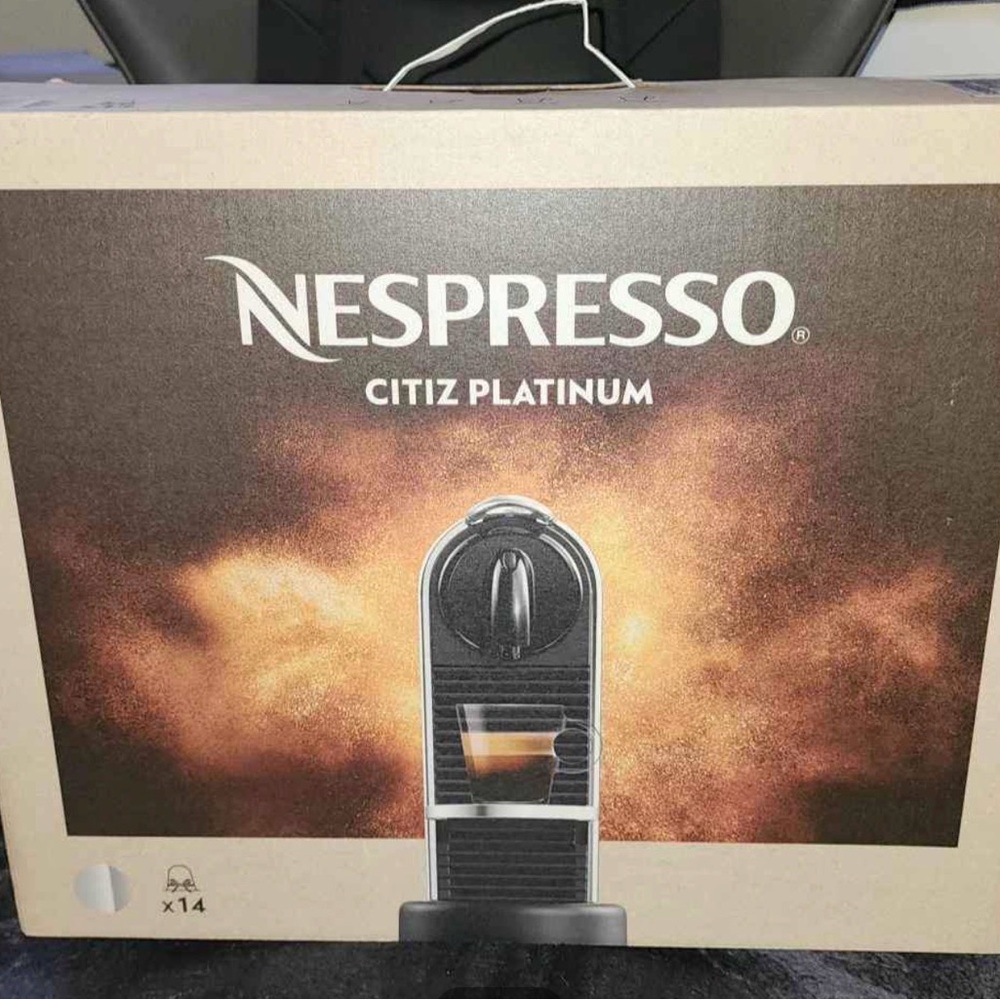 Nespresso Citiz Platinum with Black and Silver Finish